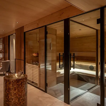 Pollux Hotel