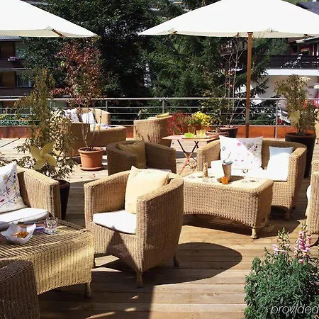 Hotell Pollux 4*