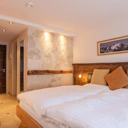 Pollux Hotel
